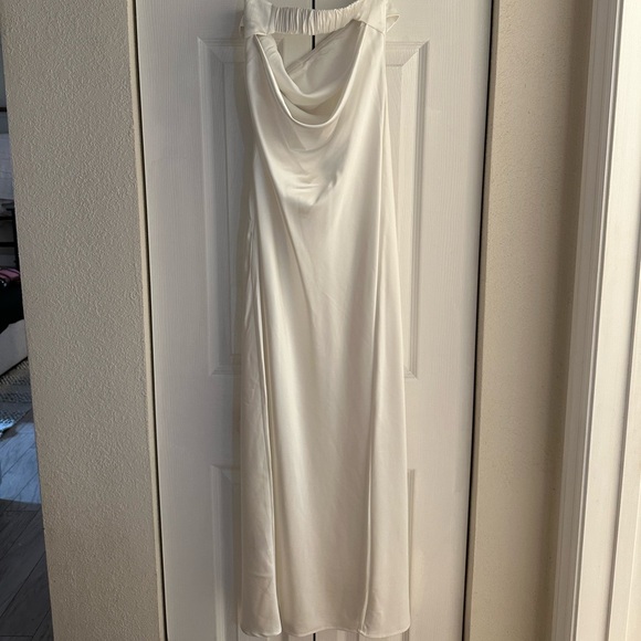 White Satin Strapless Dress - Picture 5 of 6
